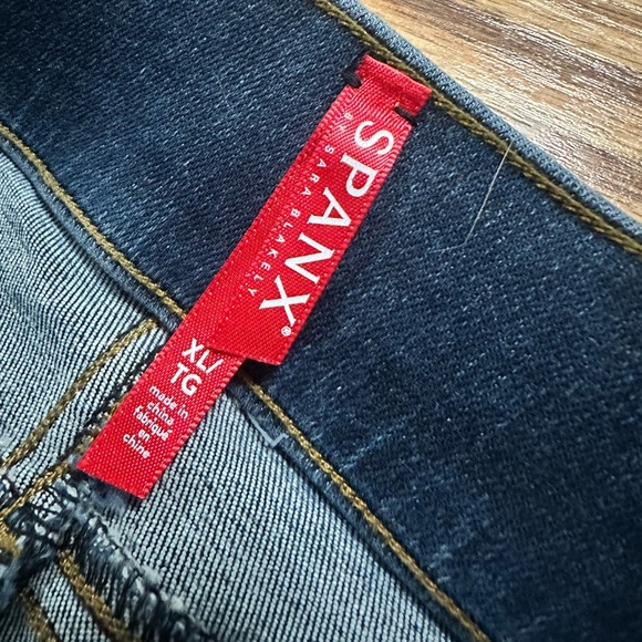 Spanx Pull On Stretch Jeans Size XL - Picture 6 of 12